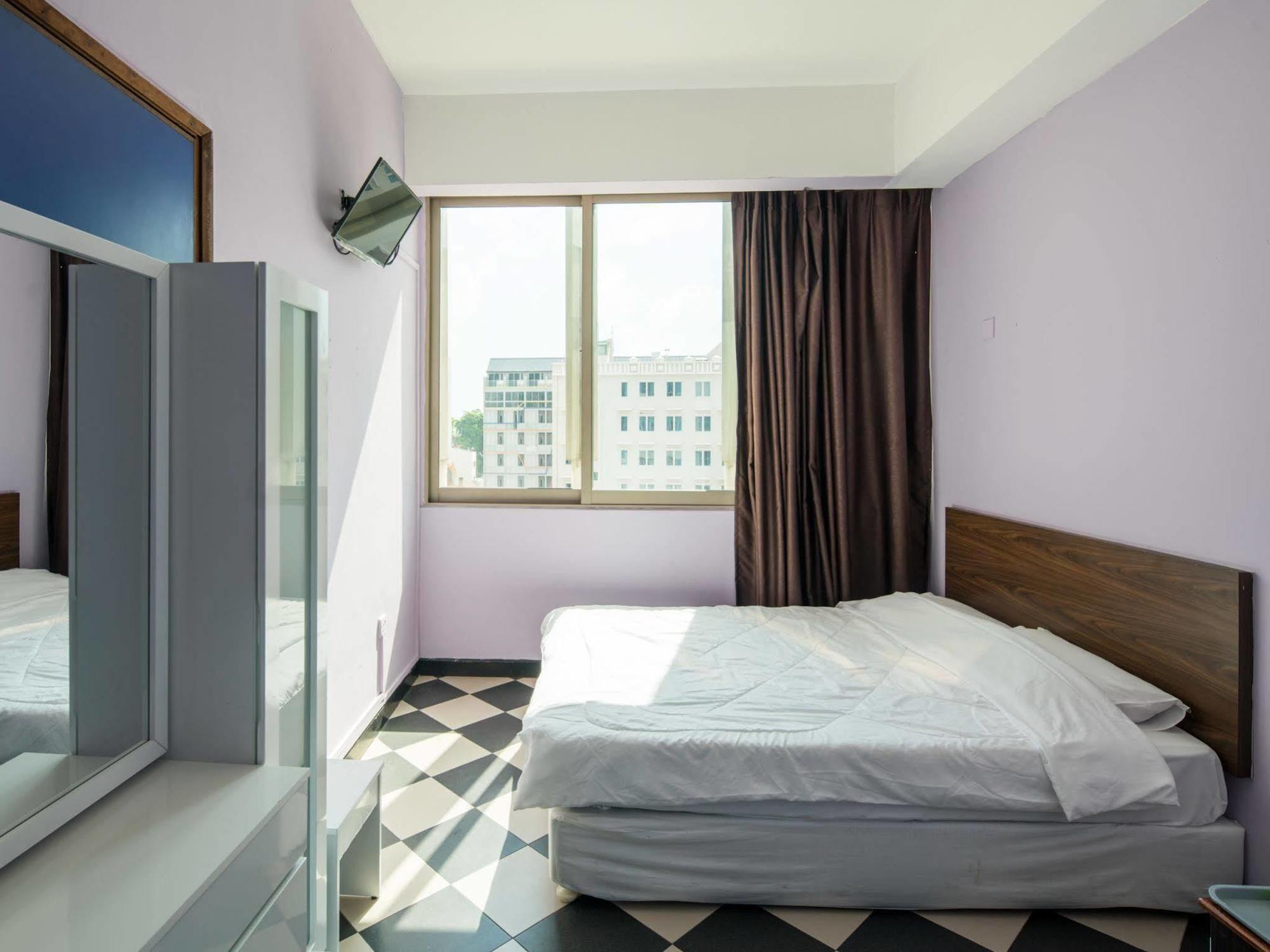 Khách sạn Budgetone 2*